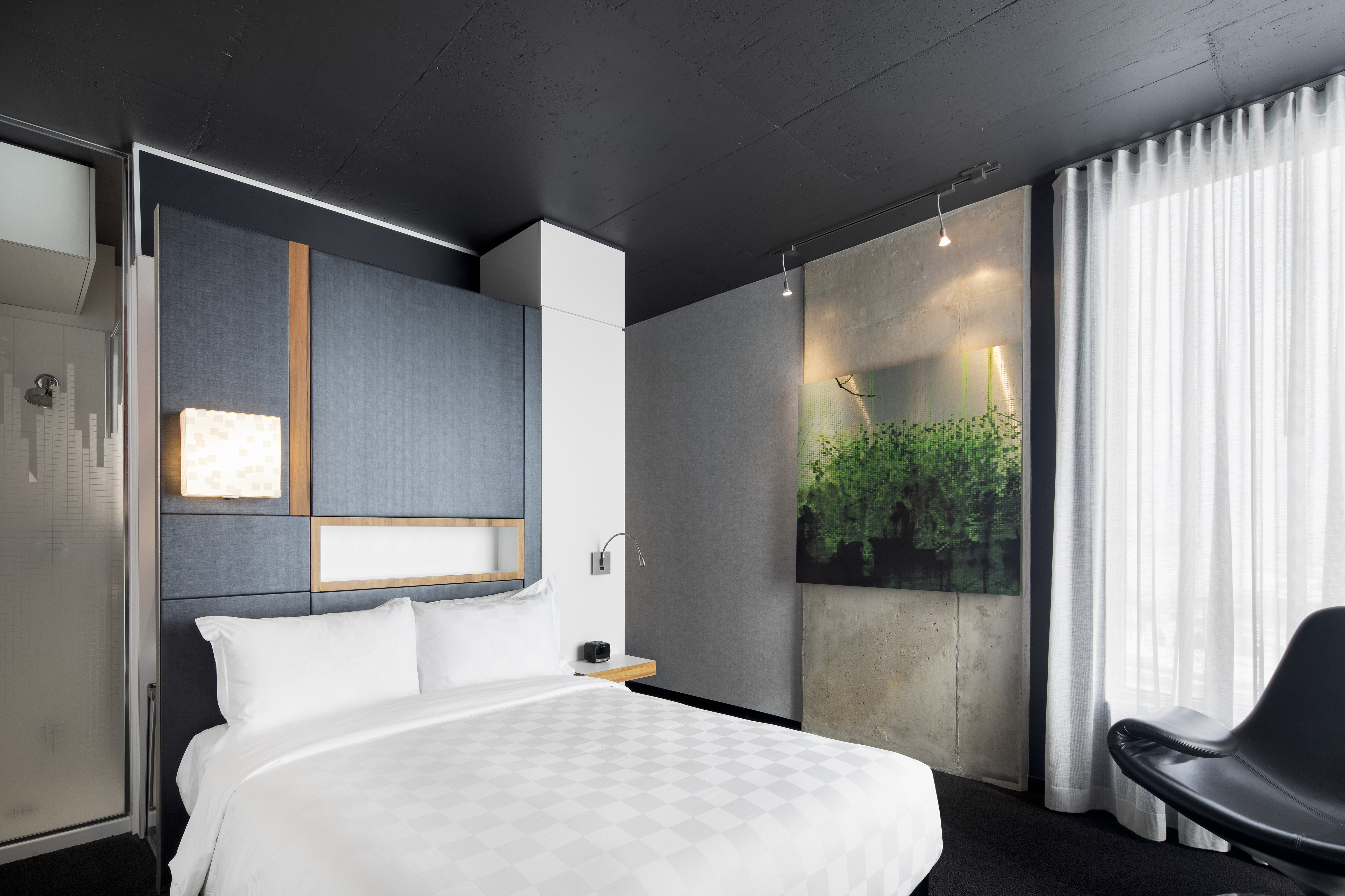 One bed room | Alt Hotel Toronto Airport